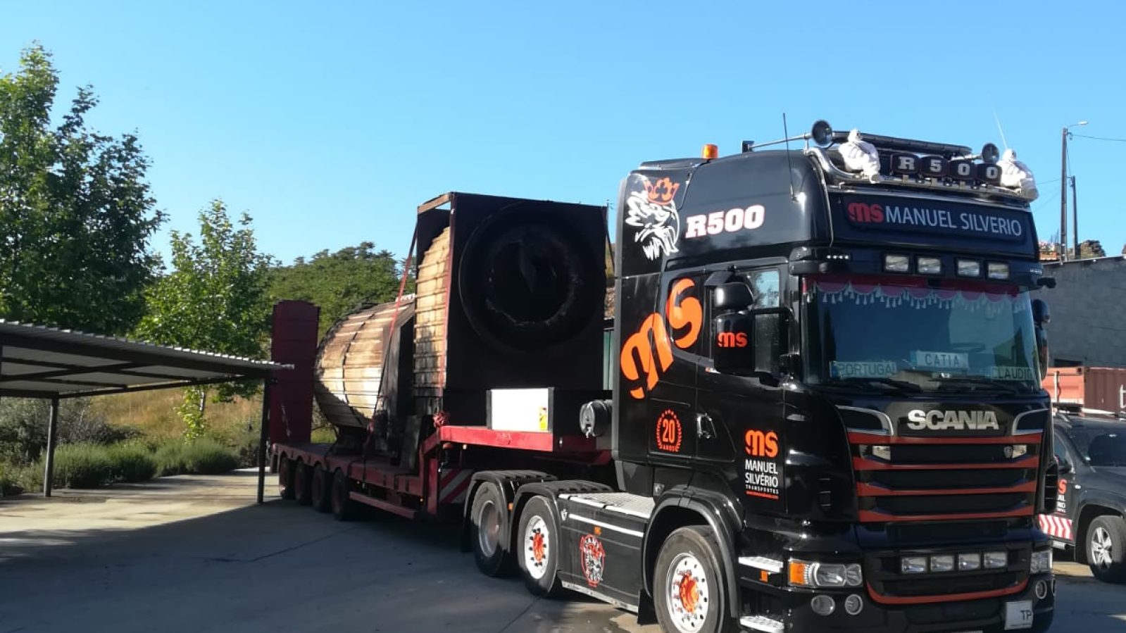 Porta máquinas de 4 eixos