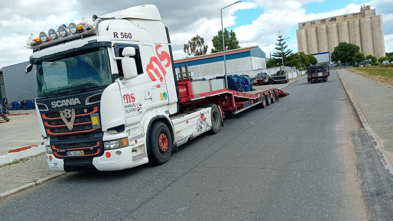 porta-maquinas-rampa-elevatória (3)